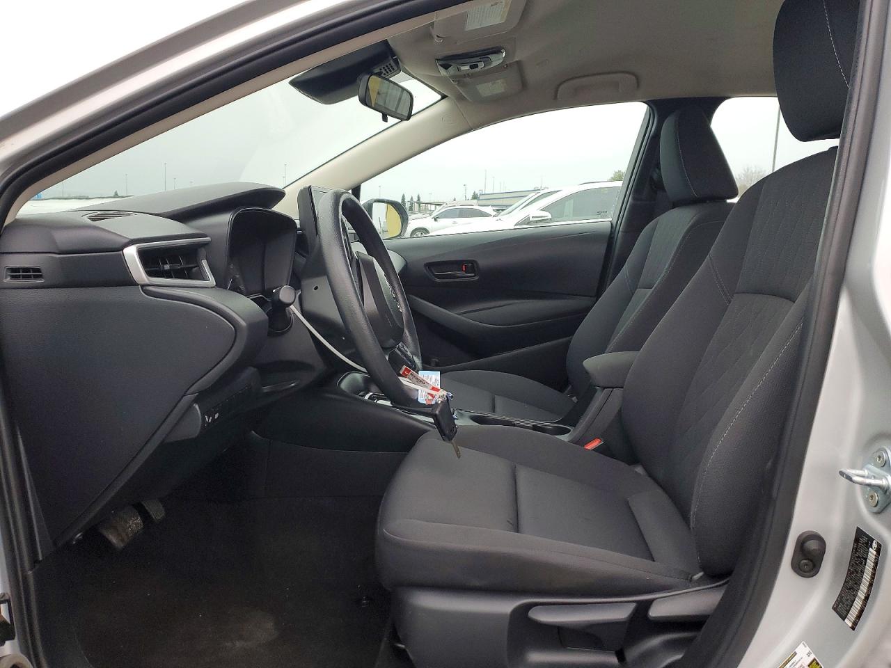 2024 TOYOTA COROLLA LE photo 7