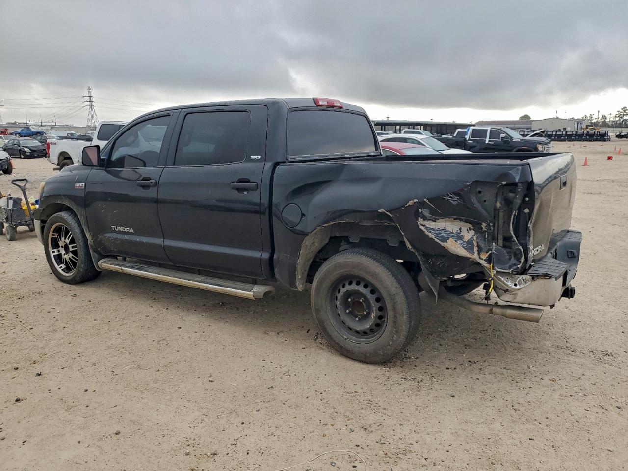 2008 TOYOTA TUNDRA CREWMAX photo 2