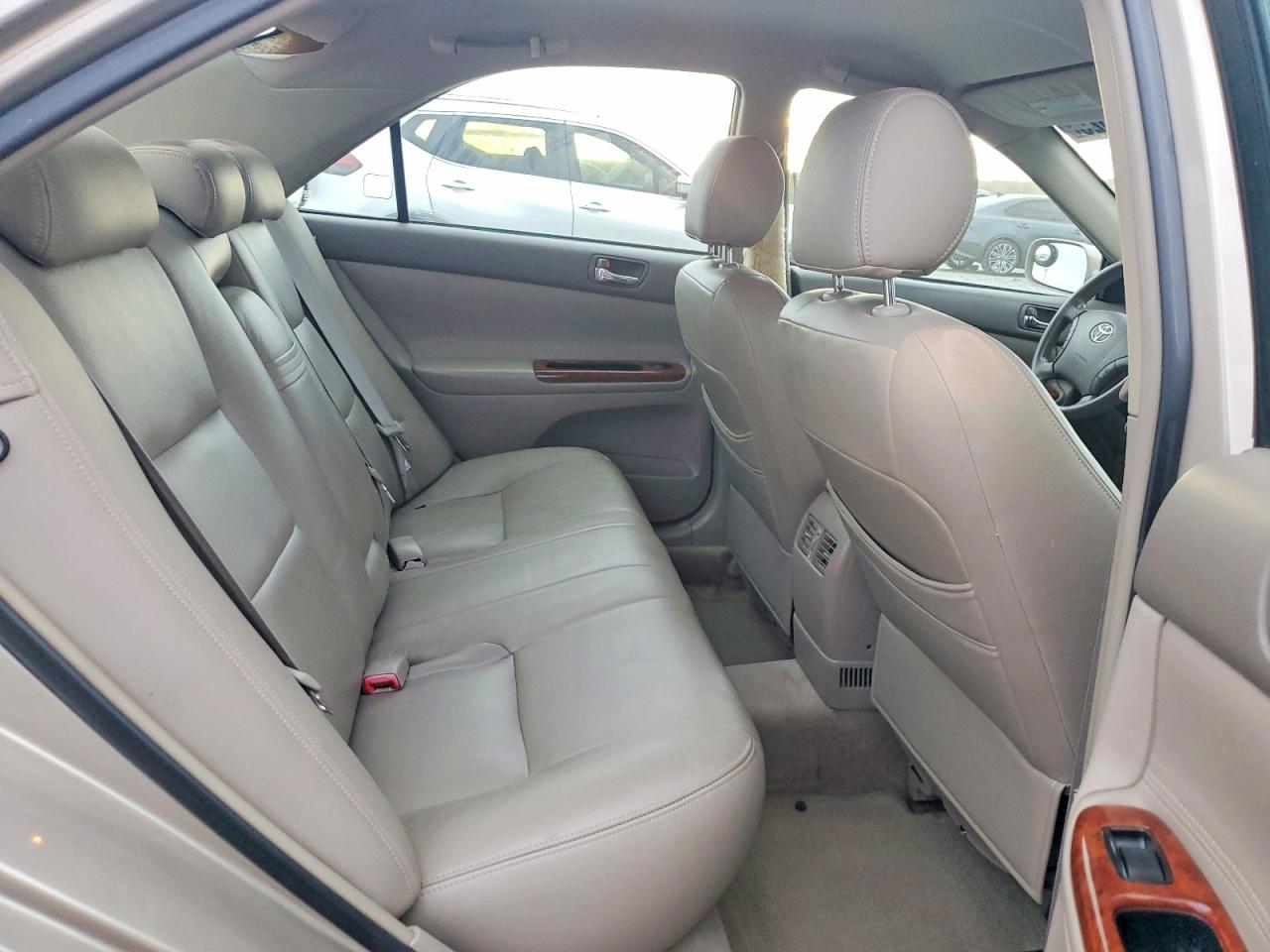 2005 TOYOTA CAMRY LE photo 11