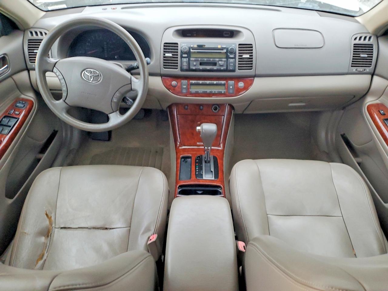 2005 TOYOTA CAMRY LE photo 8