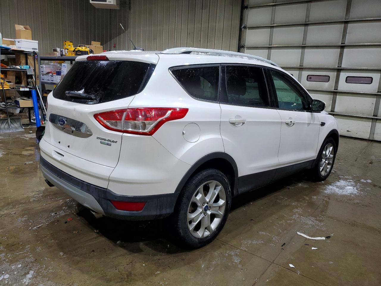 2016 FORD ESCAPE TITANIUM photo 3