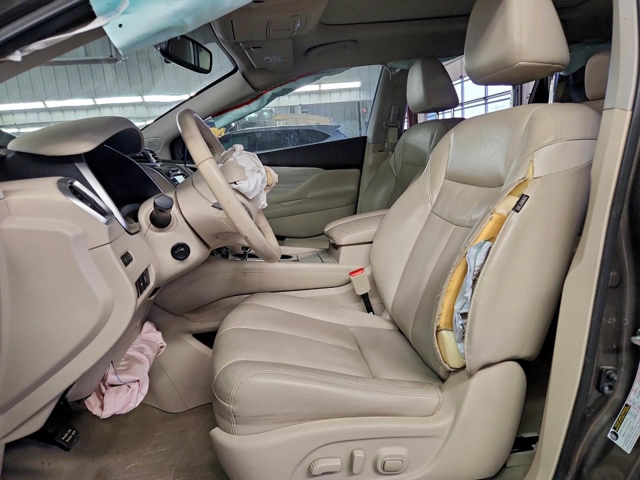 2015 NISSAN MURANO S photo 13