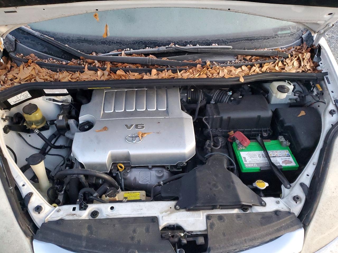2008 TOYOTA SIENNA XLE photo 12