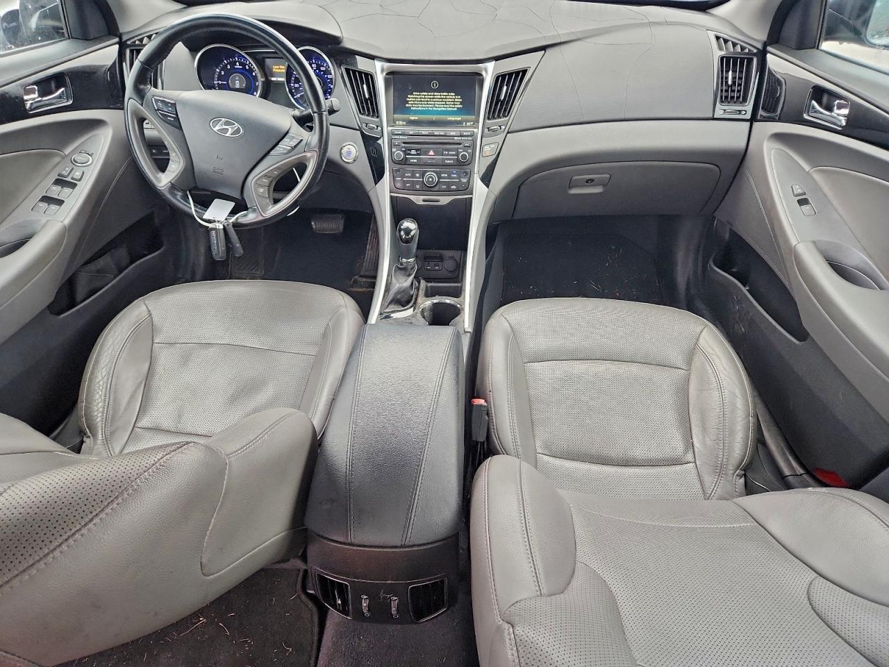 2014 HYUNDAI SONATA SE photo 8