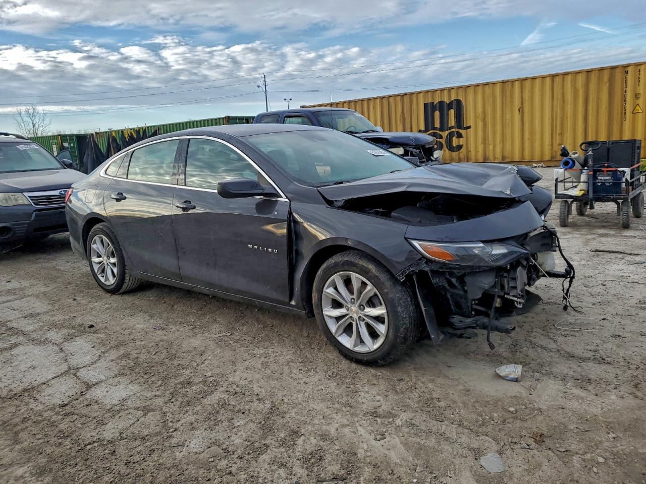 2023 CHEVROLET MALIBU LT photo 4