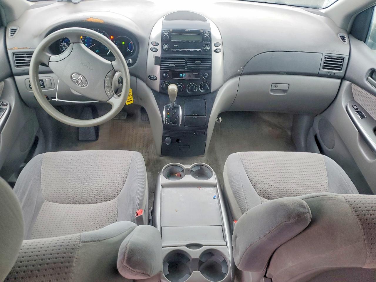 2006 TOYOTA SIENNA photo 15