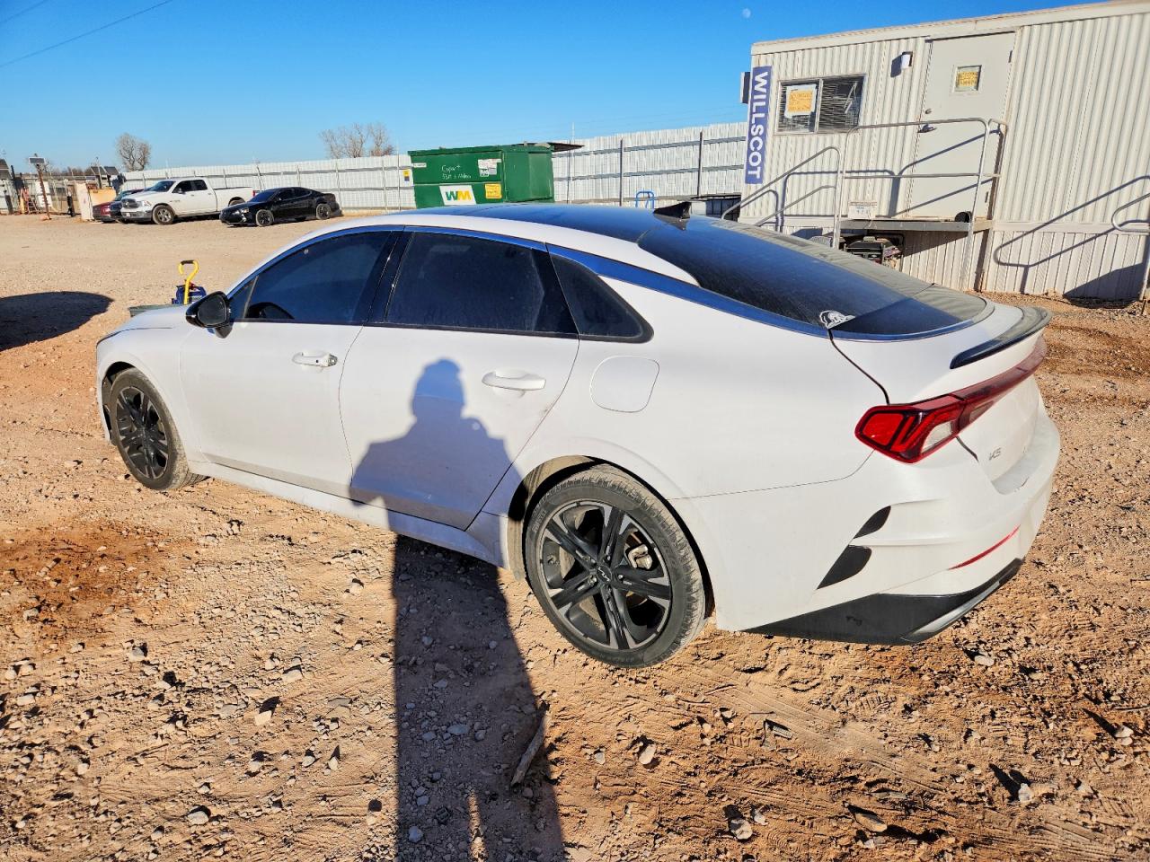 2023 KIA K5 GT LINE photo 2