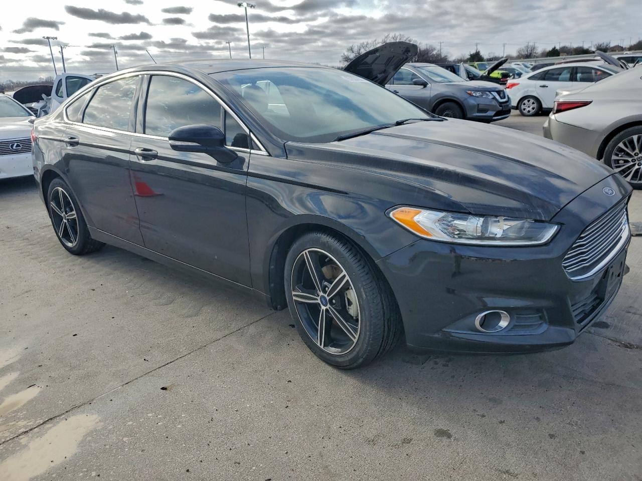 2016 FORD FUSION SE photo 4