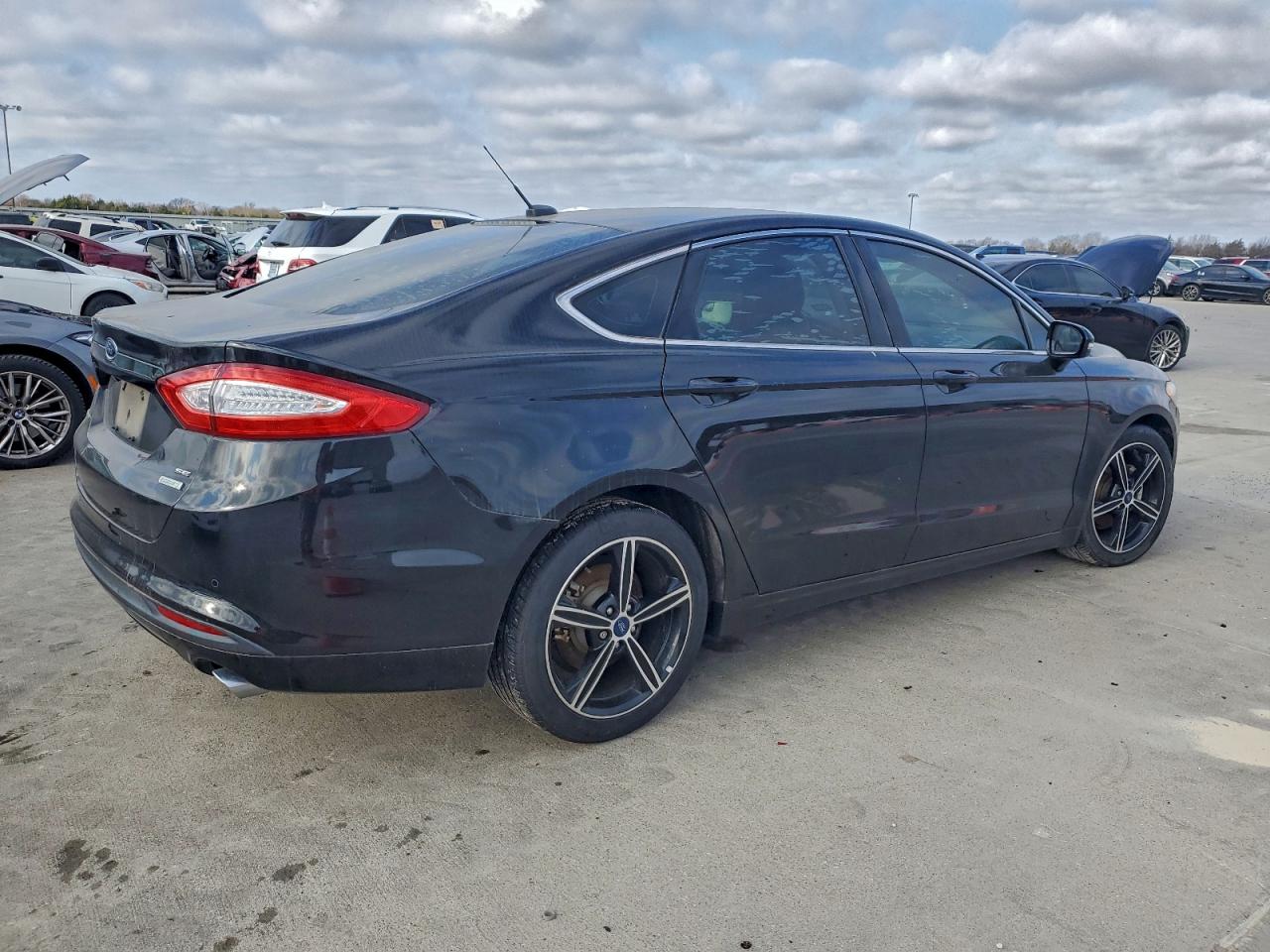 2016 FORD FUSION SE photo 3