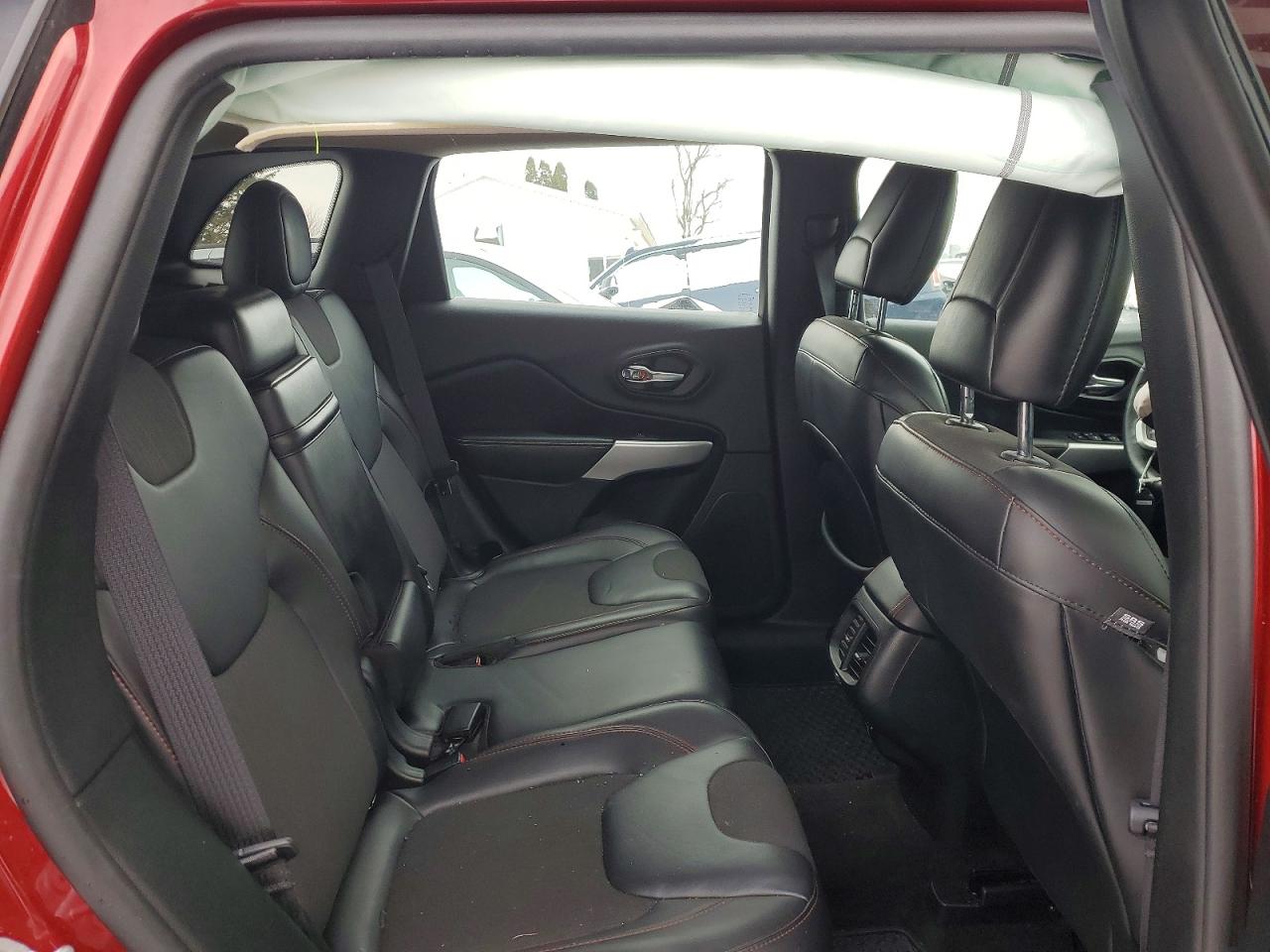2017 JEEP CHEROKEE TRAILHAWK photo 11