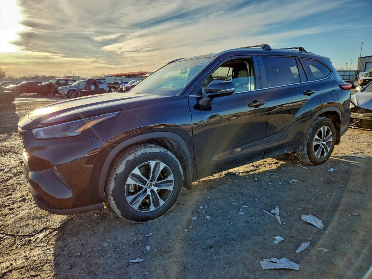 2023 TOYOTA HIGHLANDER