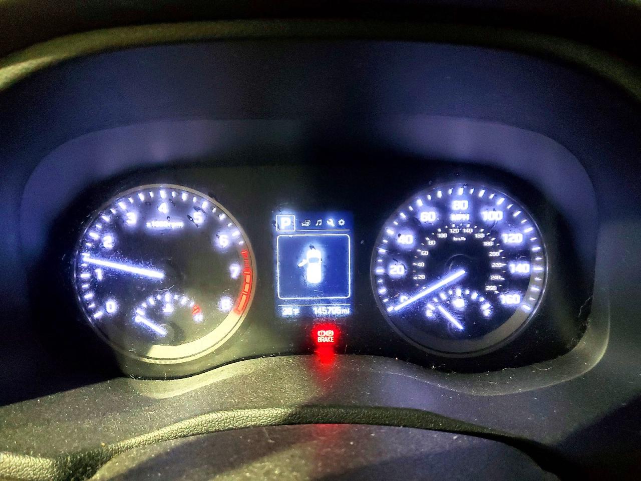 2018 HYUNDAI TUCSON SE photo 9