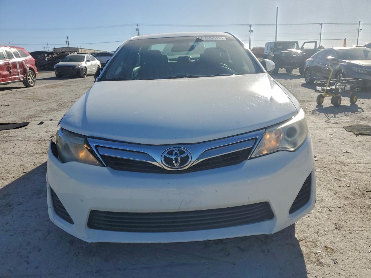 2014 TOYOTA CAMRY L photo 5