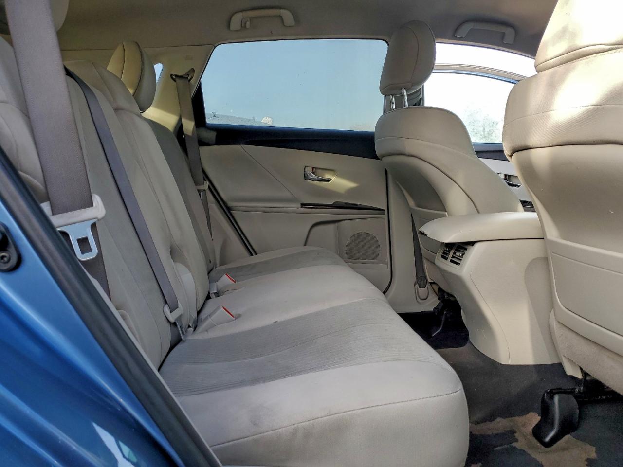 2010 TOYOTA VENZA photo 11