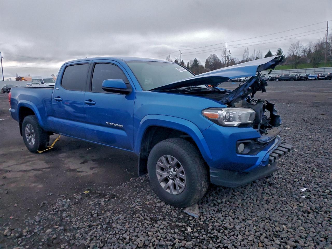 2017 TOYOTA TACOMA DOUBLE CAB photo 4