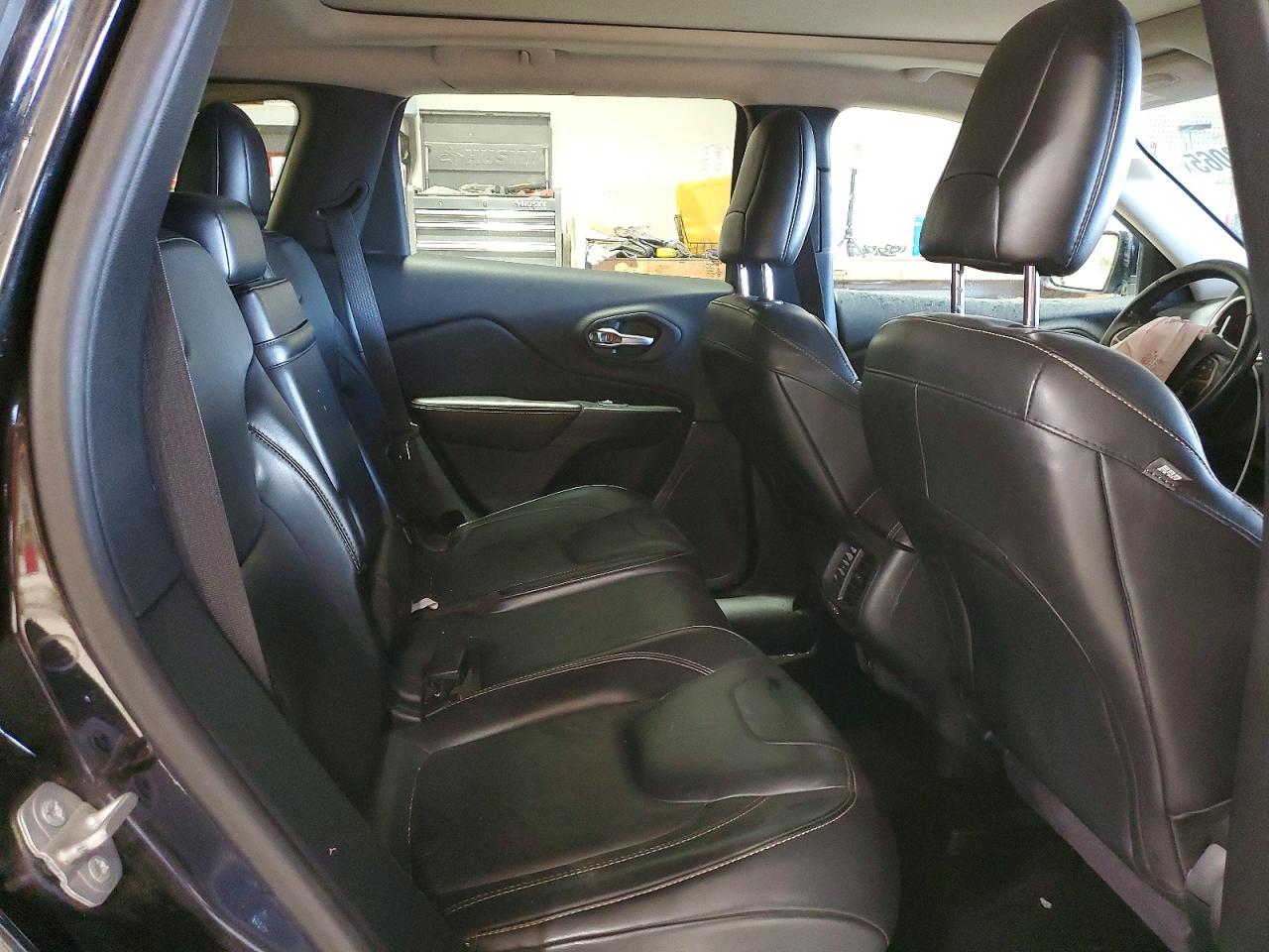 2016 JEEP CHEROKEE LIMITED photo 11
