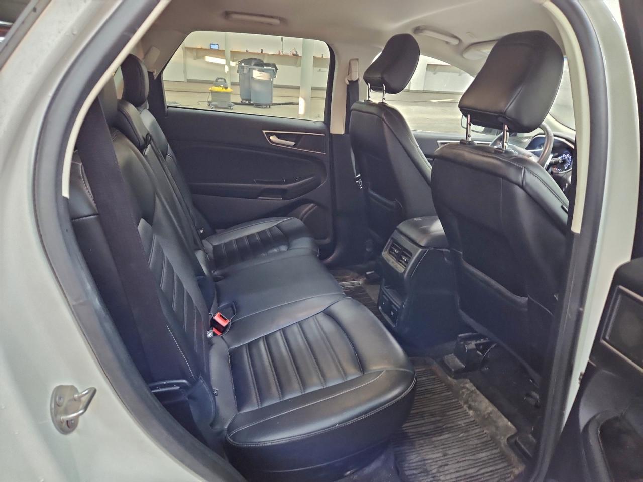 2020 FORD EDGE SEL photo 11