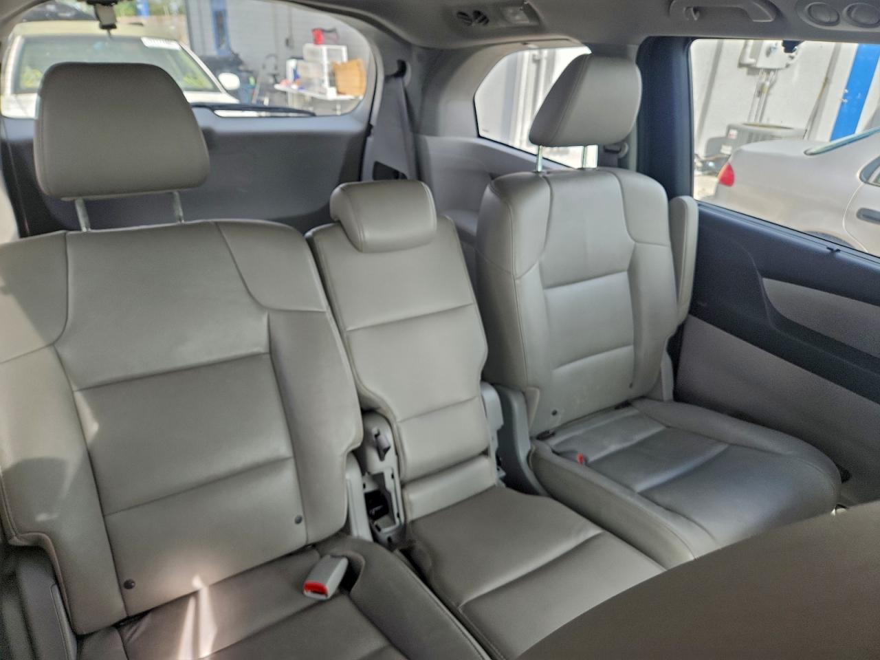 2016 HONDA ODYSSEY EXL photo 11