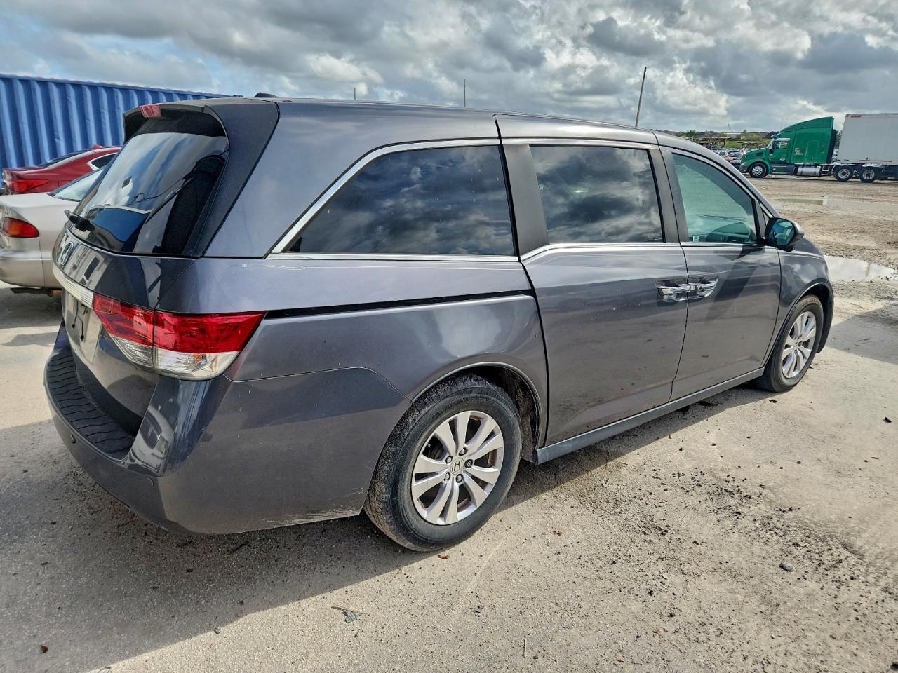 2016 HONDA ODYSSEY EXL photo 3
