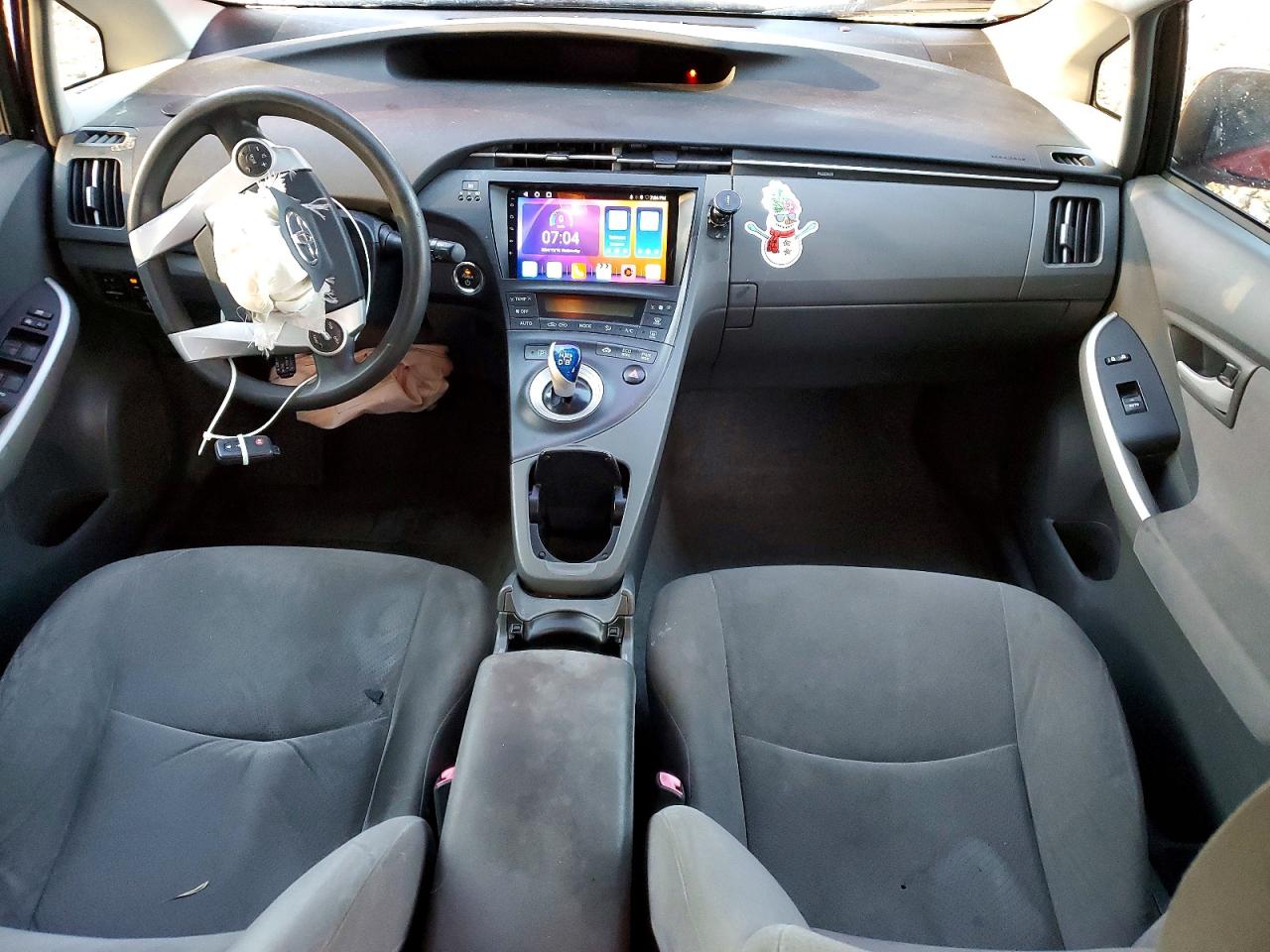 2010 TOYOTA PRIUS photo 8