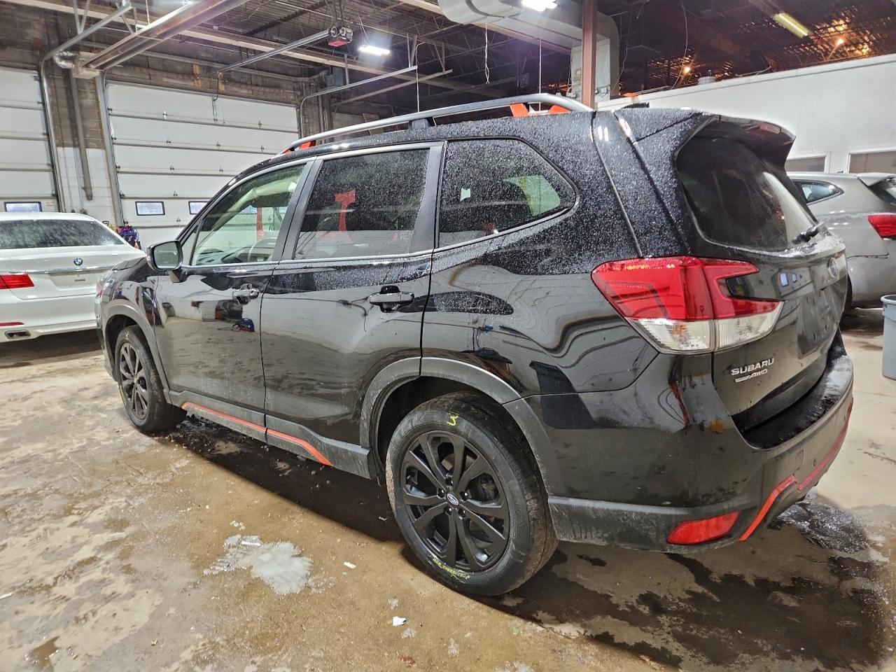2024 SUBARU FORESTER SPORT photo 2