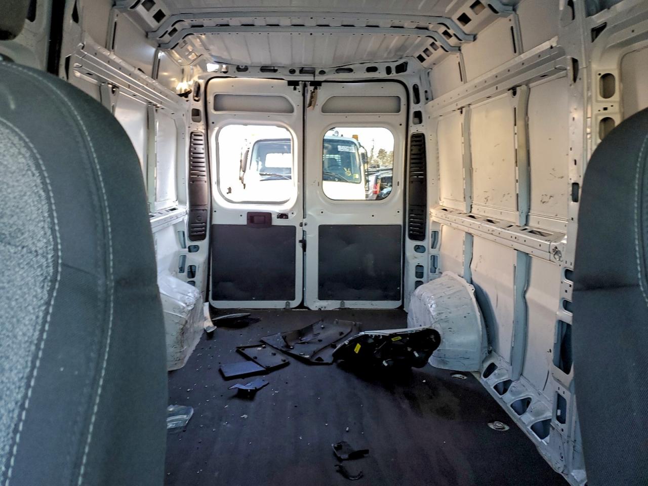 2022 RAM PROMASTER 2500 DELIVERY VAN photo 21