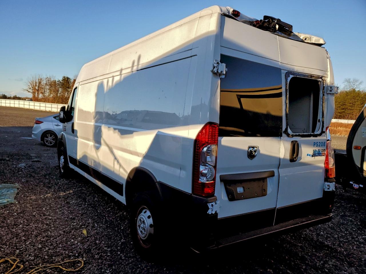 2022 RAM PROMASTER 2500 DELIVERY VAN photo 3