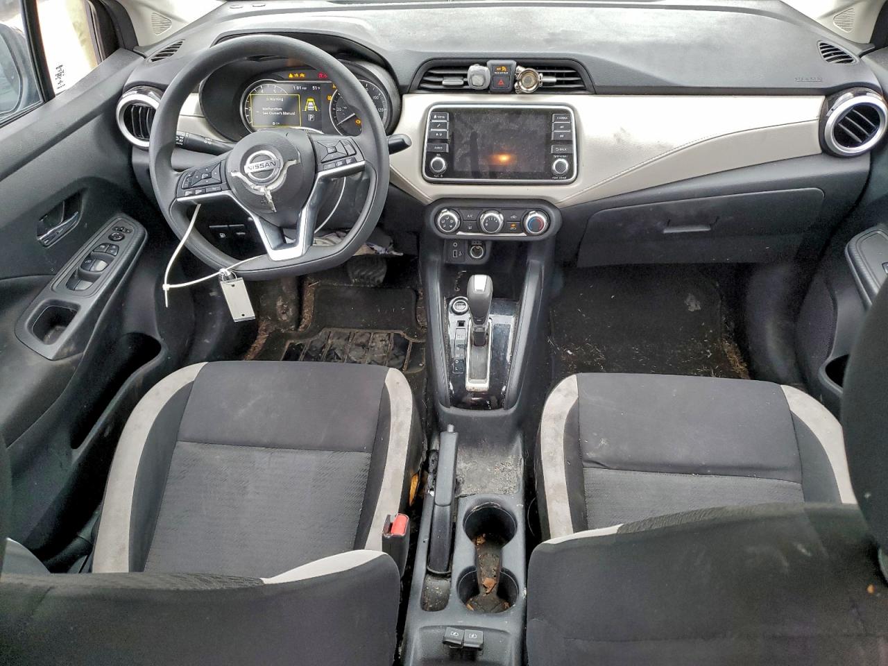 2021 NISSAN VERSA SV photo 8