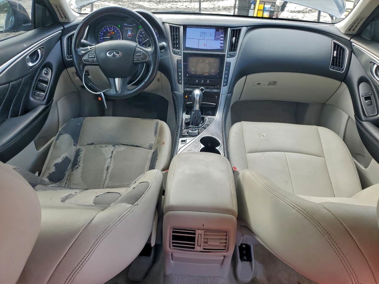2015 INFINITI Q50 photo 8