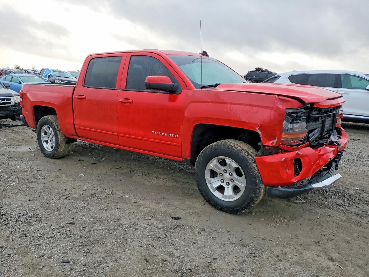 2018 CHEVROLET SILVERADO K1500 LT photo 4