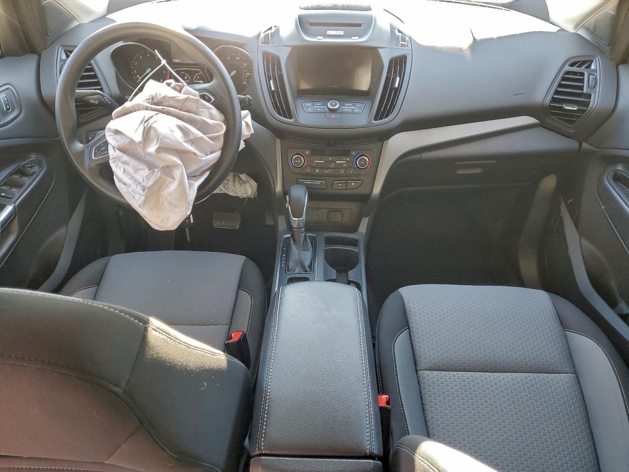 2018 FORD ESCAPE SE photo 8