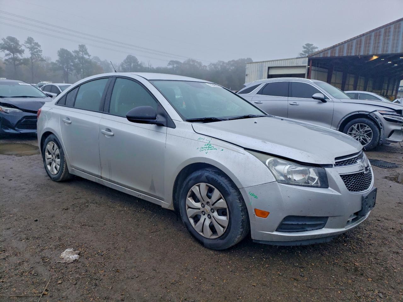 2014 CHEVROLET CRUZE LS photo 4