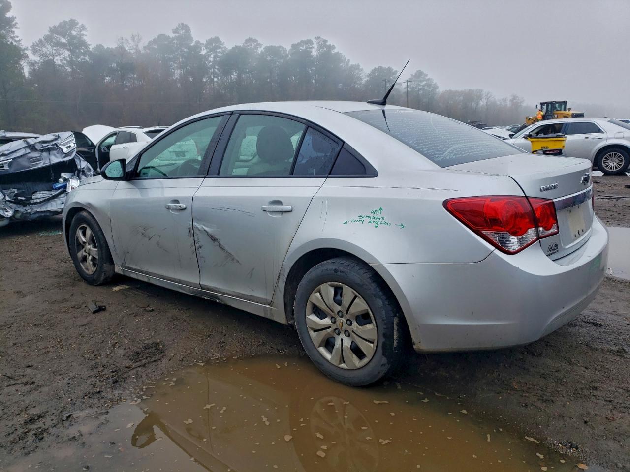 2014 CHEVROLET CRUZE LS photo 2