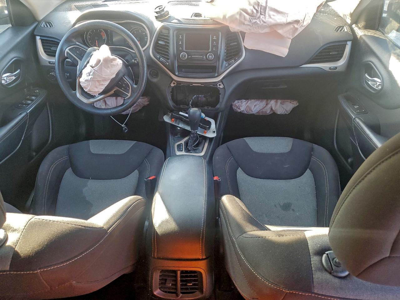 2016 JEEP CHEROKEE SPORT photo 8