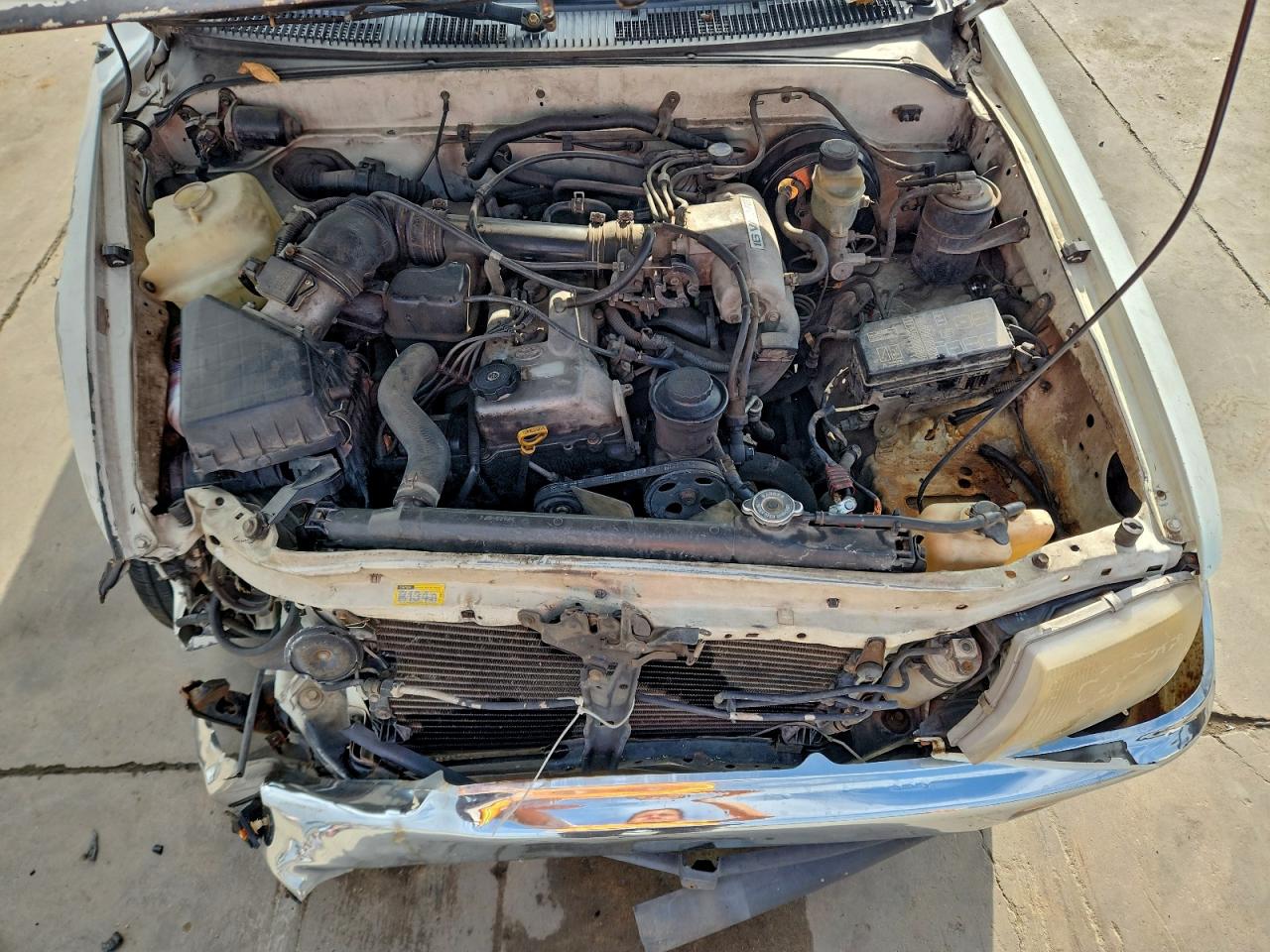 1997 TOYOTA TACOMA BASE photo 11