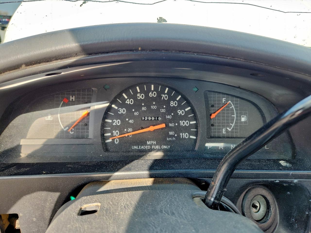 1997 TOYOTA TACOMA BASE photo 9