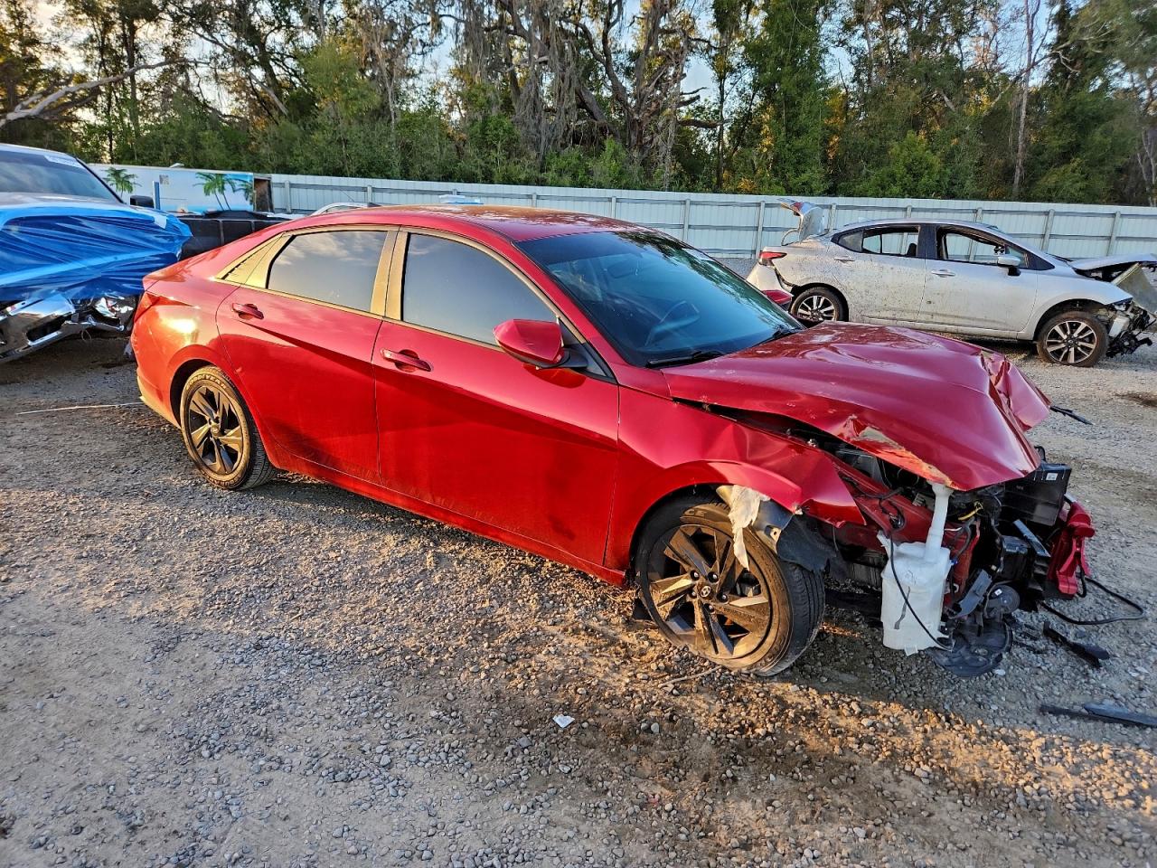 2022 HYUNDAI ELANTRA SEL photo 4