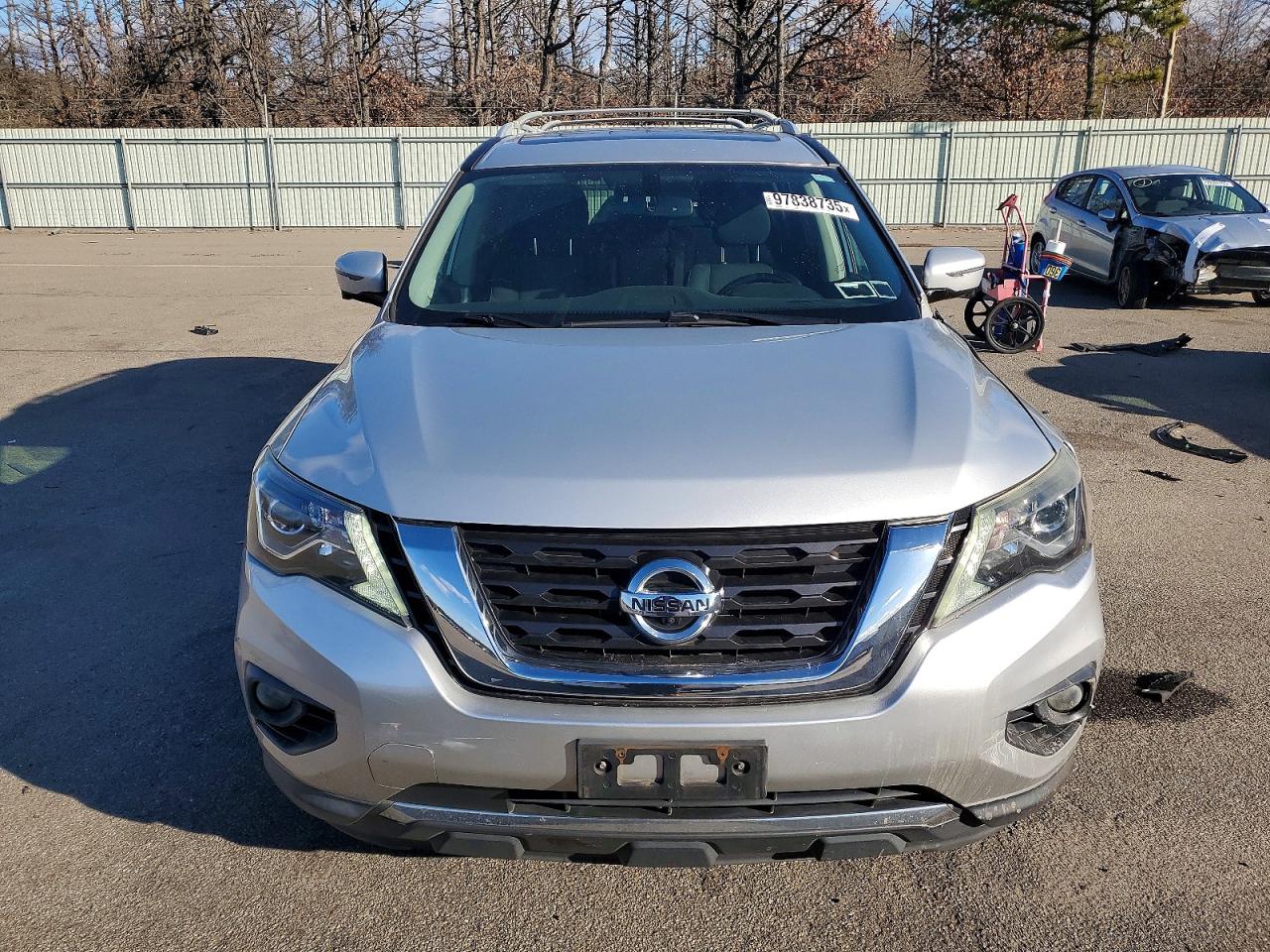 2017 NISSAN PATHFINDER S photo 5