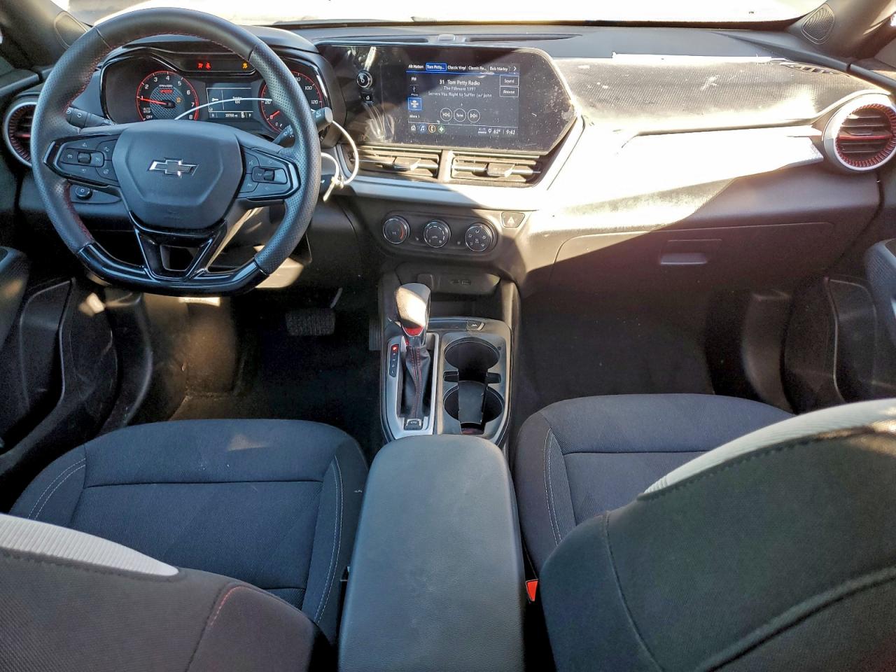 2025 CHEVROLET TRAX 1RS photo 8