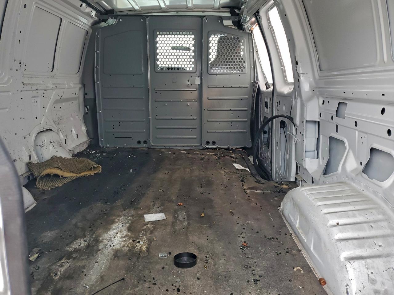 2014 FORD E250 DELIVERY VAN photo 19
