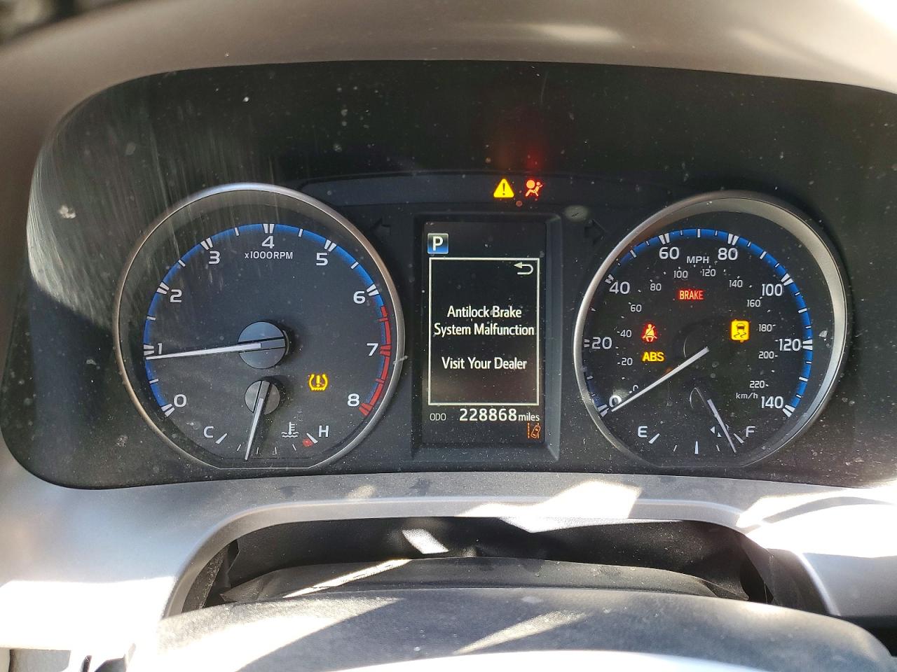 2018 TOYOTA RAV4 ADVENTURE photo 9