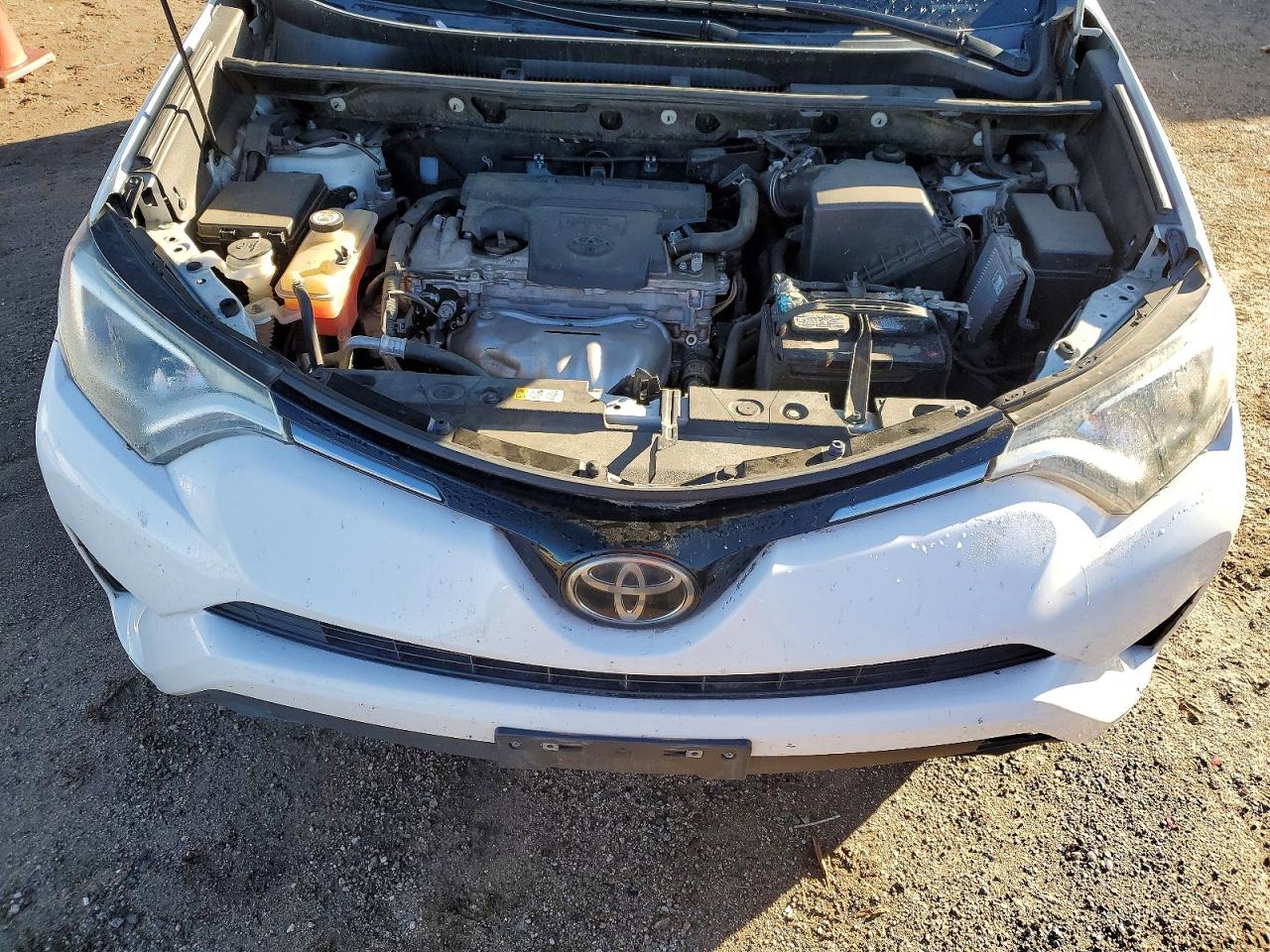 2018 TOYOTA RAV4 ADVENTURE photo 11