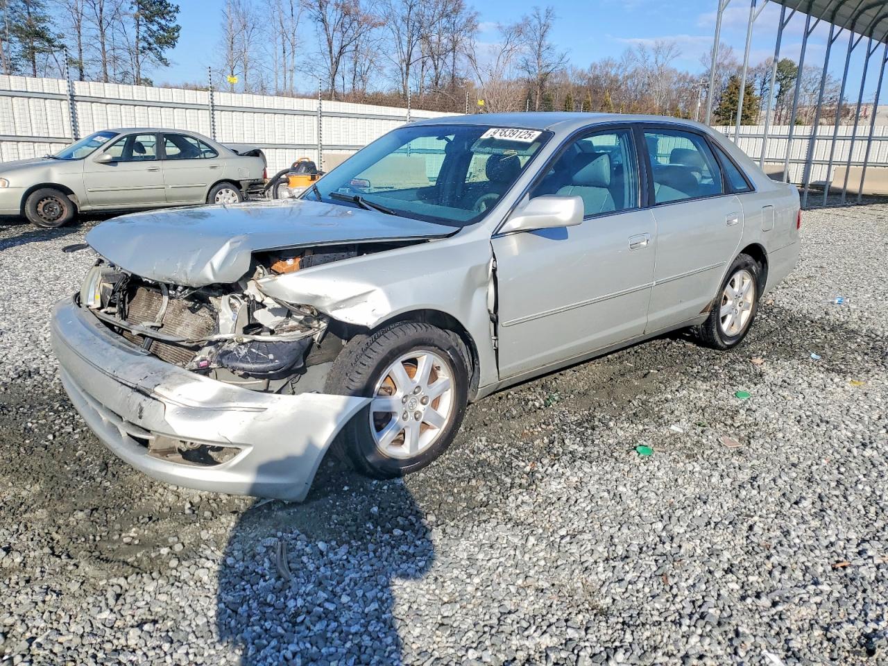 2004 TOYOTA AVALON