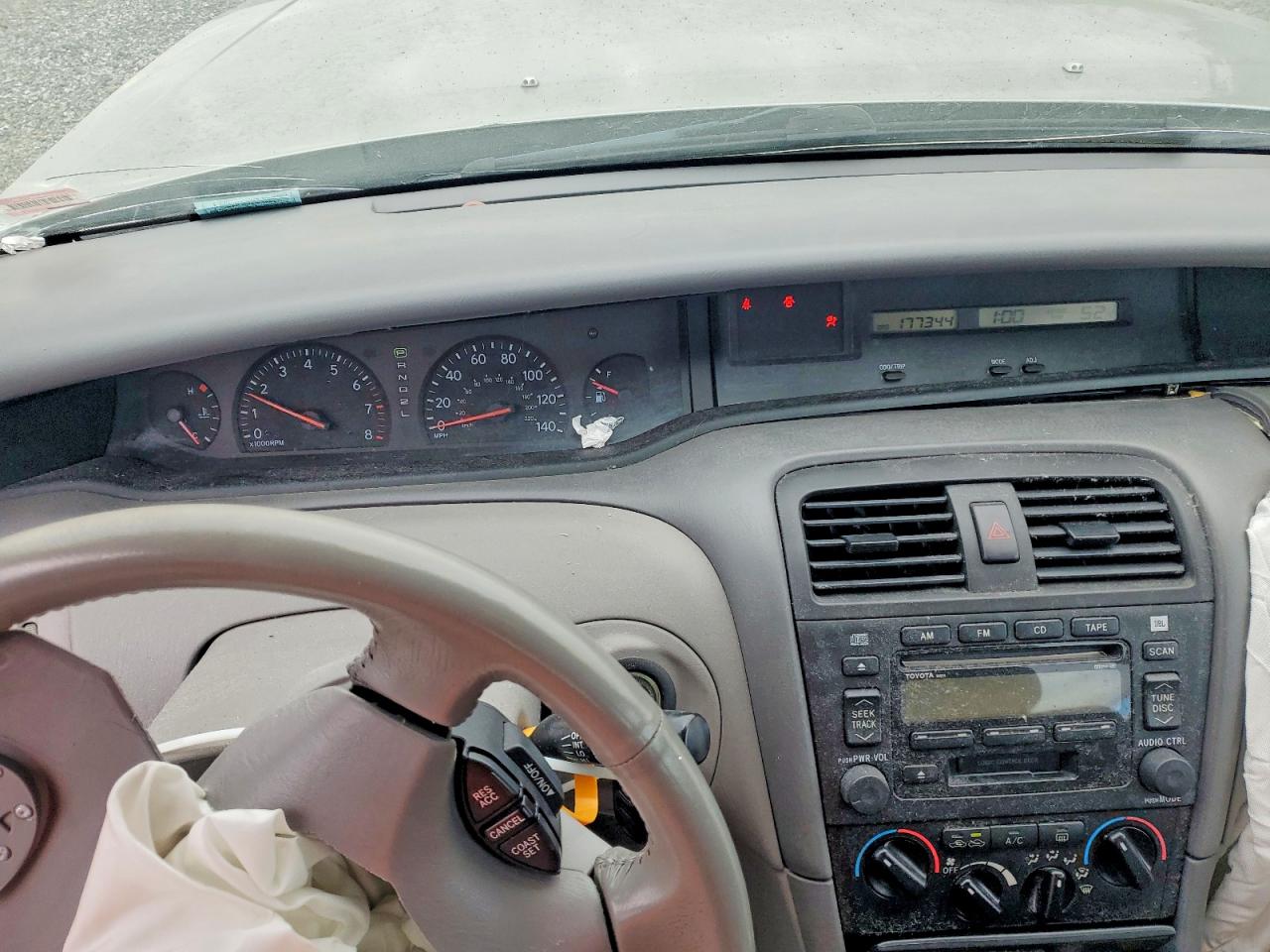 2004 TOYOTA AVALON XL photo 17