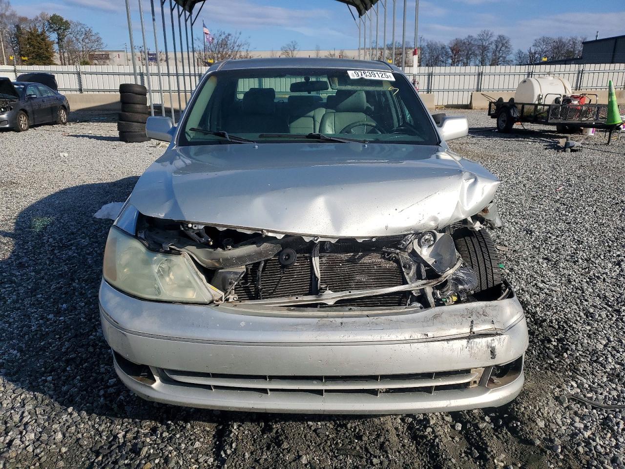 2004 TOYOTA AVALON XL photo 9