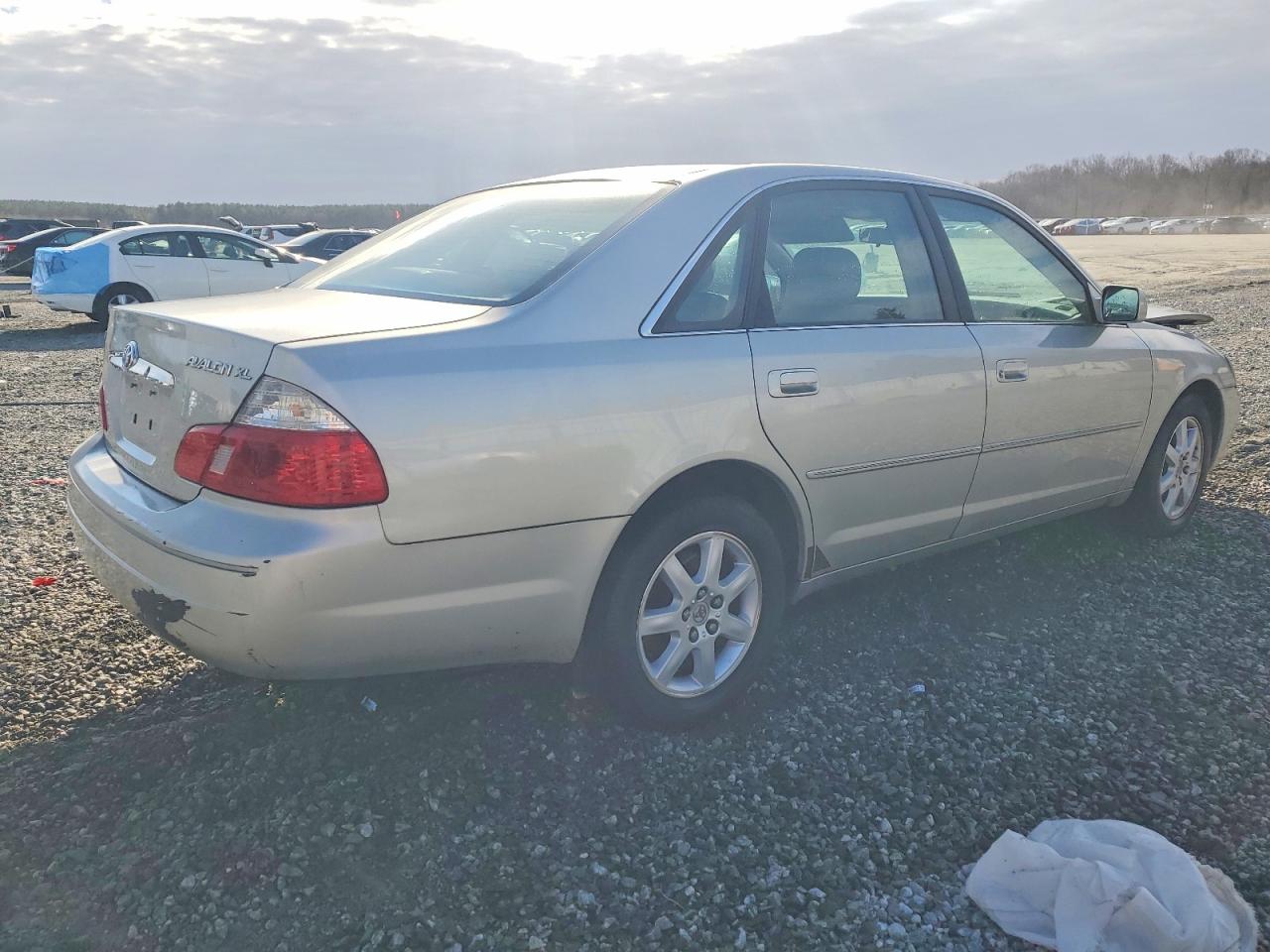 2004 TOYOTA AVALON XL photo 5