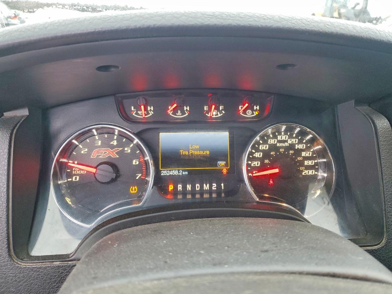 2014 FORD F150 SUPERCREW photo 9