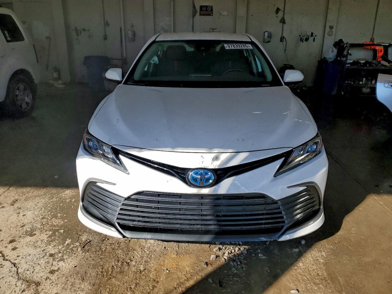 2022 TOYOTA CAMRY LE photo 13