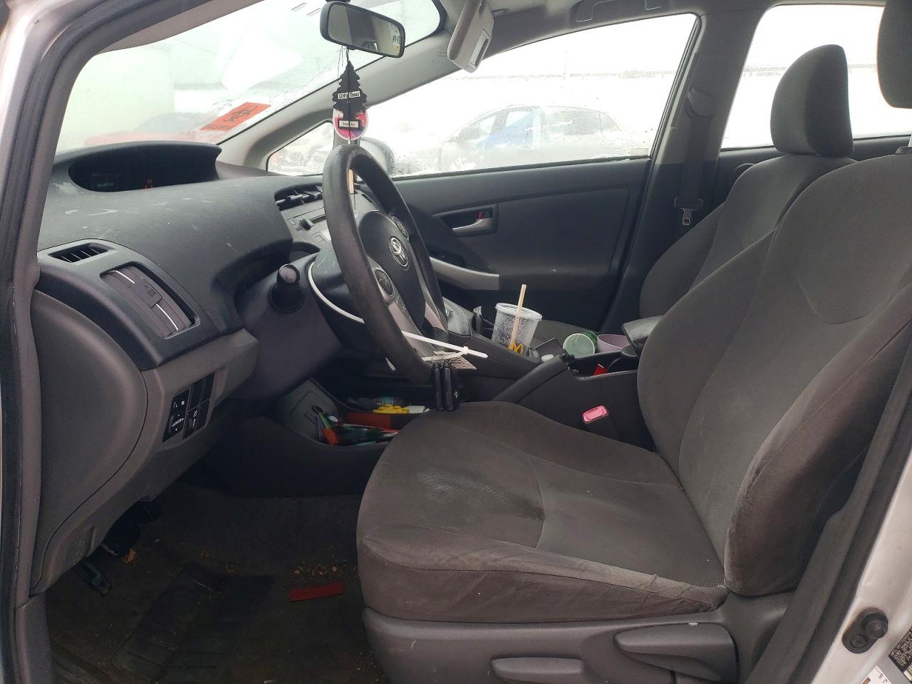2010 TOYOTA PRIUS photo 13