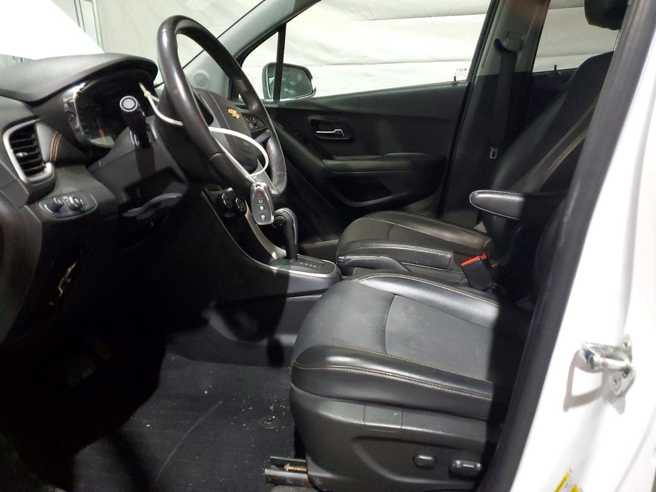 2018 CHEVROLET TRAX 1LT photo 7